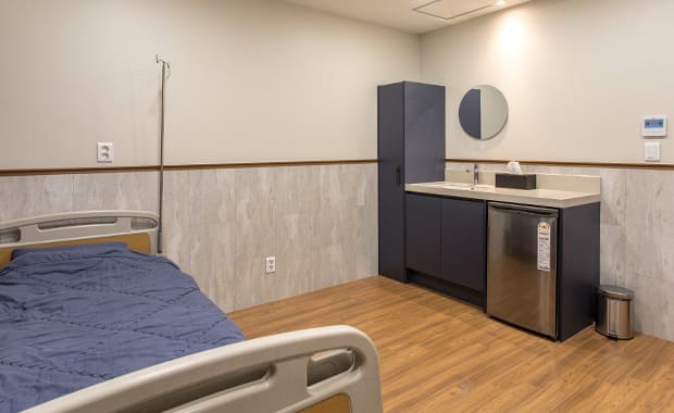 hospitalization_room